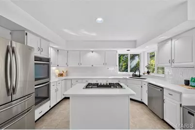 6 Sailor Court, Lake Saint Louis, MO 63367 - Photo 9