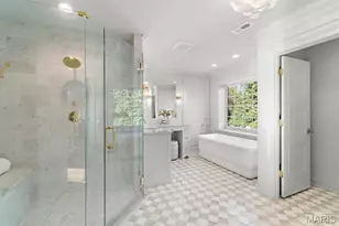 61 Lake Forest Dr, Saint Louis, MO 63117 - Photo 21