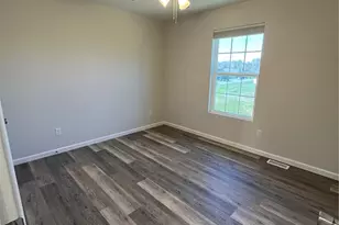 422 Holtgrewe Farms Loop, Washington, MO 63090 - Photo 5