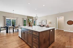 9411 Gates Manor Ct, Sunset Hills, MO 63126 - Photo 11