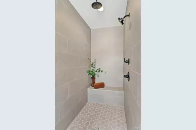 9411 Gates Manor Court, Sunset Hills, MO 63126 - Photo 15