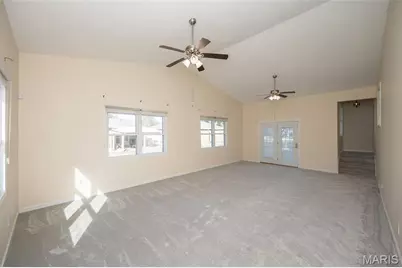 2 Willow Court, Florissant, MO 63031 - Photo 15