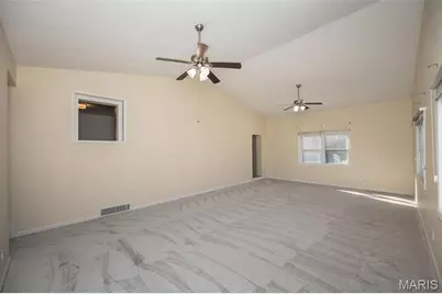 2 Willow Court, Florissant, MO 63031 - Photo 13