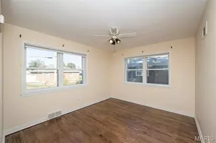 2 Willow Ct, Florissant, MO 63031 - Photo 17