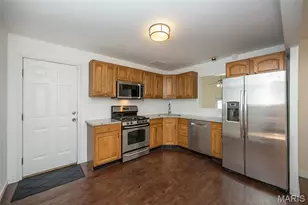 2 Willow Ct, Florissant, MO 63031 - Photo 9