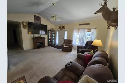 1362 Oakwood Drive, Saint Clair, MO 63077 - Photo 11