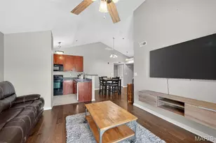 5302 Spring Creek Ln, O'Fallon, MO 63368 - Photo 7