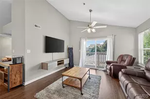 5302 Spring Creek Ln, O'Fallon, MO 63368 - Photo 9