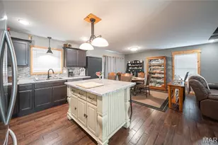 21005 Halifax Dr, St Robert, MO 65584 - Photo 5