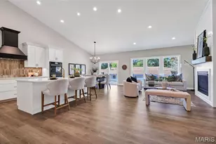 1 Tbb Chandler @ Gates Manor Ct, Sunset Hills, MO 63126 - Photo 11