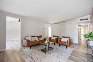 13 Bayberry Ln, Florissant, MO 63033 - Photo 7