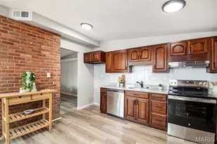 13 Bayberry Ln, Florissant, MO 63033 - Photo 9