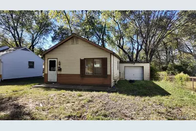 10113 Count Drive, Riverview, MO 63136 - Photo 1