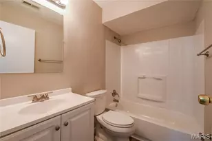 4917 Rainford Ct, Saint John, MO 63128 - Photo 9