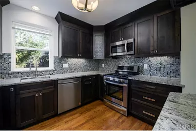 7331 Forsyth Boulevard #1E, University City, MO 63105 - Photo 11