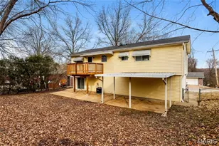 5621 Wieland Dr, Saint Louis, MO 63128 - Photo 15