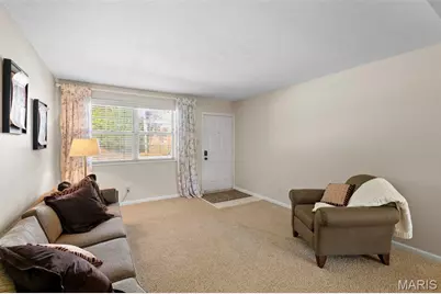 9208 Eager Road, Saint Louis, MO 63144 - Photo 3