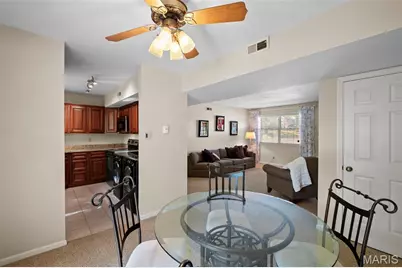 9208 Eager Road, Saint Louis, MO 63144 - Photo 5