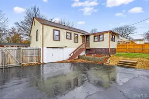 6919 Greenholly Dr, Affton, MO 63123 - Photo 21