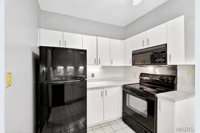 5381 Pershing Avenue #104, Saint Louis, MO 63112 - Photo 9