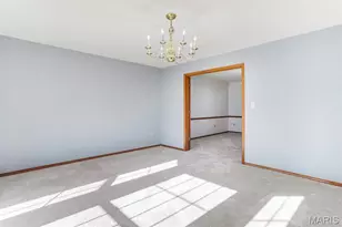 2105 Telford Dr, Saint Louis, MO 63125 - Photo 13