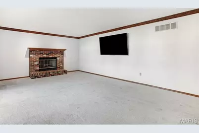 2105 Telford Drive, Saint Louis, MO 63125 - Photo 33