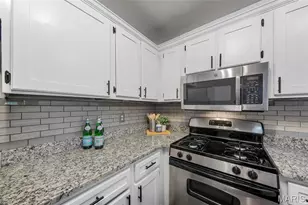 322 Villa Dr, Lake Saint Louis, MO 63367 - Photo 11