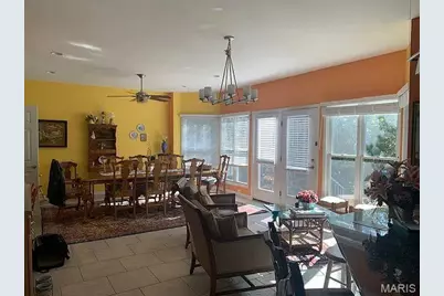 811 Wheaton Way, Creve Coeur, MO 63141 - Photo 5