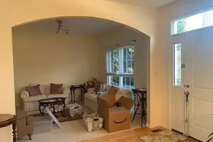 811 Wheaton Way, Creve Coeur, MO 63141 - Photo 3