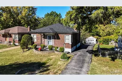 2745 Granda Drive, Saint Louis, MO 63125 - Photo 1