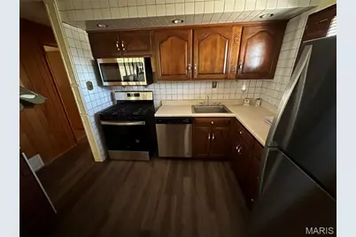 9833 Gloucester Drive, Saint Louis, MO 63137 - Photo 5