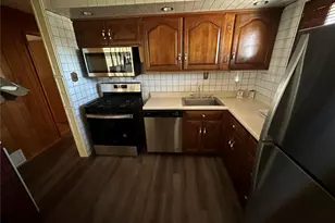 9833 Gloucester Dr, Saint Louis, MO 63137 - Photo 5