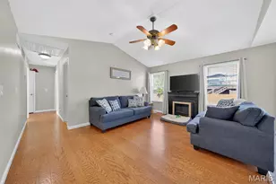 29483 Walnut Hollow Dr, Wright City, MO 63390 - Photo 3