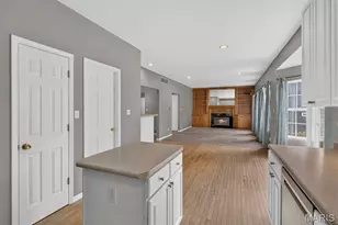 808 E Pacific Ave, Webster Groves, MO 63119 - Photo 11