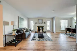 1521 Hedgeford Dr, Chesterfield, MO 63017 - Photo 3