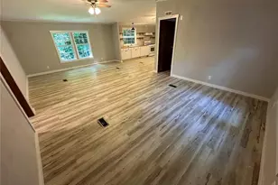 1125 W Cape Rock Dr, Cape Girardeau, MO 63701 - Photo 13