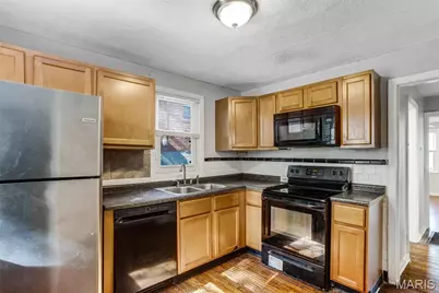 7032 Theodore Avenue, Saint Louis, MO 63136 - Photo 11
