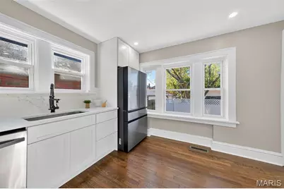 3922 Burgen Avenue, Saint Louis, MO 63116 - Photo 13