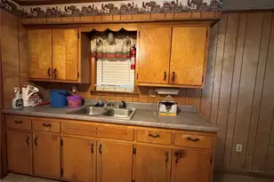 809 Pollock St, Campbell, MO 63933 - Photo 9