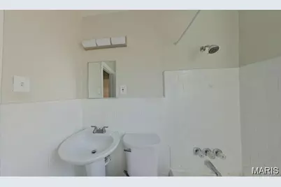 4608 June Avenue, Saint Louis, MO 63121 - Photo 3