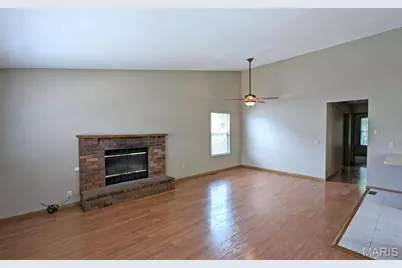 332 Spencer Place, Saint Peters, MO 63376 - Photo 3