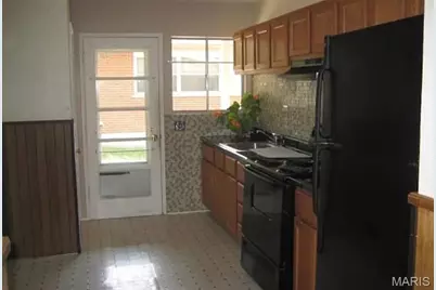765 Pimlico Drive, Florissant, MO 63033 - Photo 3