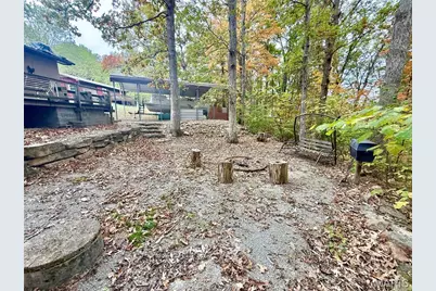 6405 Robin Lane, French Village, MO 63036 - Photo 9