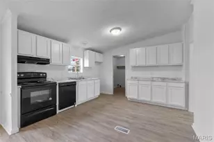 37 Kyle Dr, Fenton, MO 63736 - Photo 13