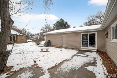 4 Riviera Court, Lake Saint Louis, MO 63367 - Photo 31