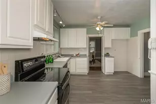 9320 Lincoln Dr, Sunset Hills, MO 63127 - Photo 25