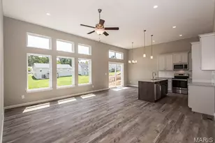 960 Brookfield Chase Ct, Florissant, MO 63031 - Photo 3