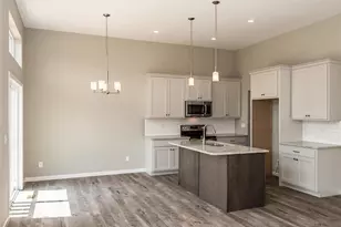 960 Brookfield Chase Ct, Florissant, MO 63031 - Photo 7