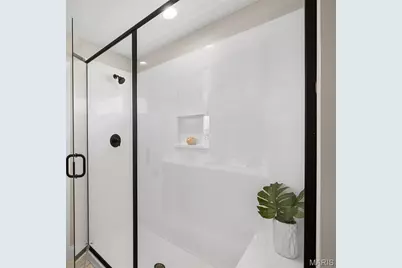 960 Brookfield Chase Court, Florissant, MO 63031 - Photo 15