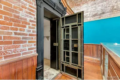 105 N 1st Street, Ellisville, MO 63336 - Photo 9